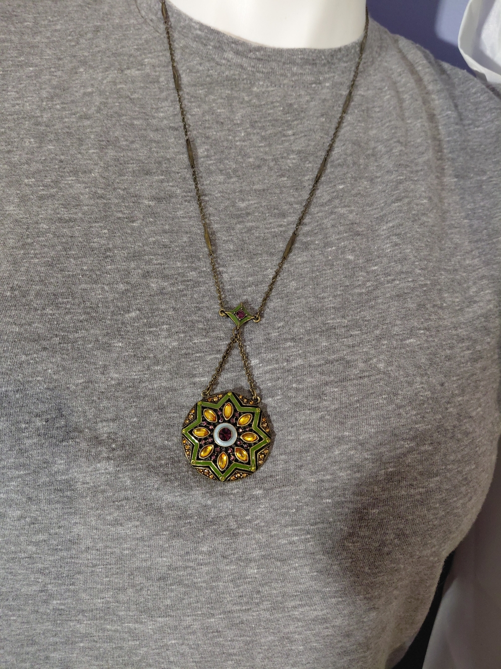 Avon Green and Yellow Starburst Pendant Necklace with Purple Accents - Picture 2 of 7